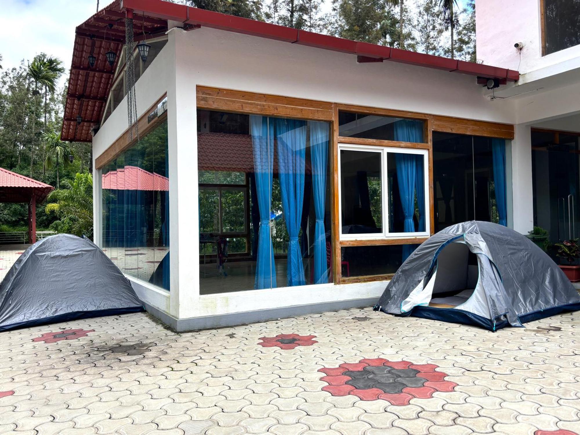 Ecstasy Tent Stay With Swimming Pool & Common Washroom Chikmagalūr エクステリア 写真