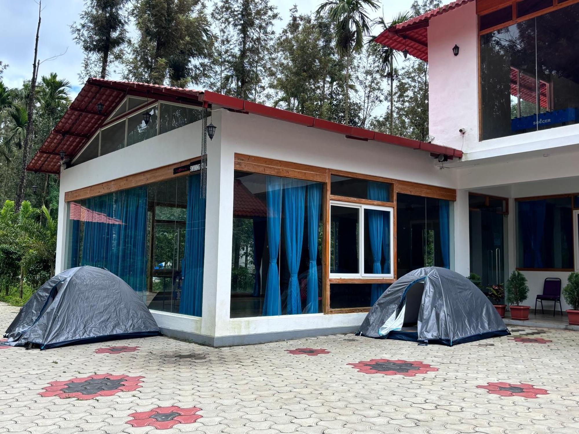 Ecstasy Tent Stay With Swimming Pool & Common Washroom Chikmagalūr エクステリア 写真