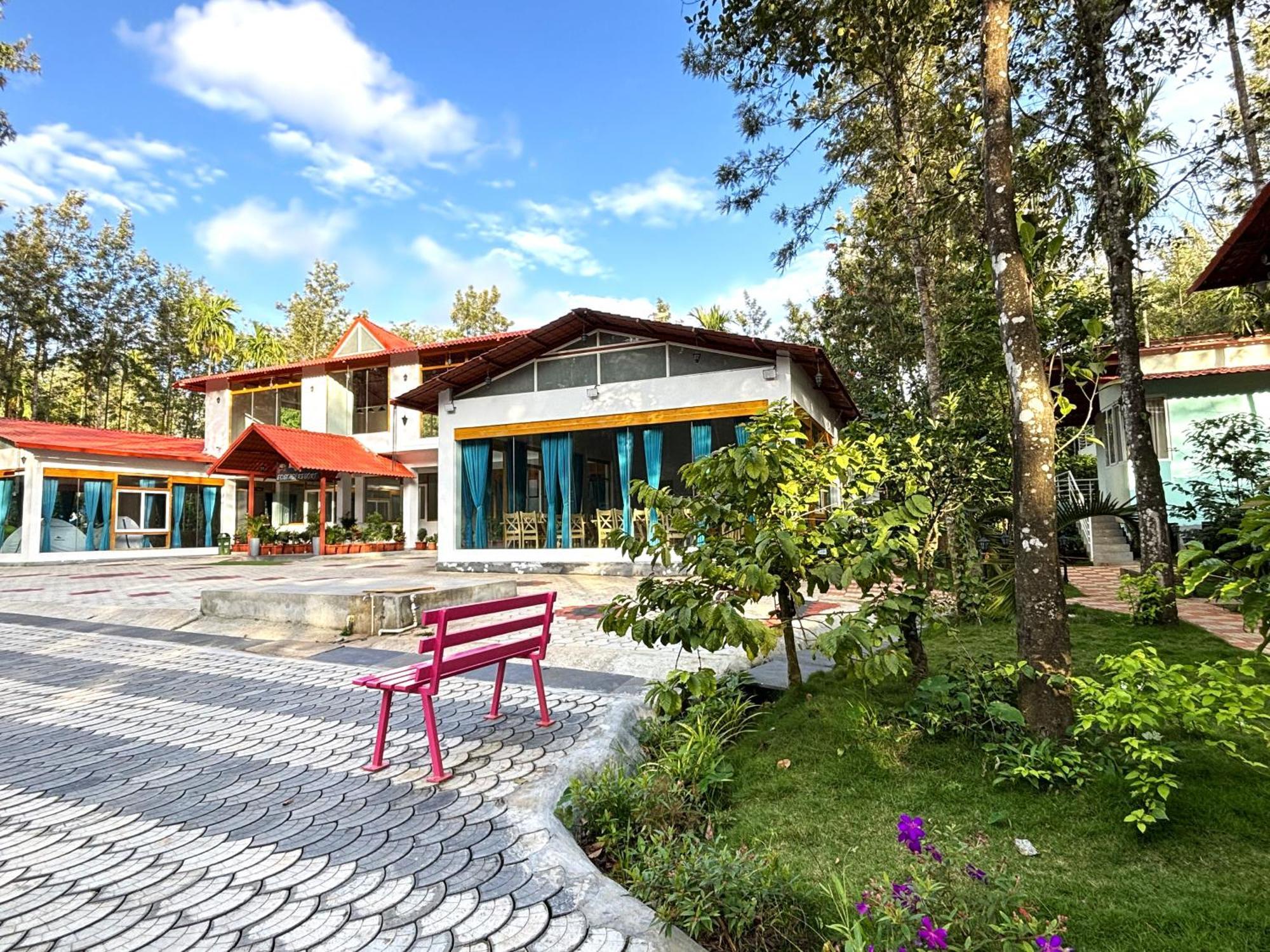 Ecstasy Tent Stay With Swimming Pool & Common Washroom Chikmagalūr エクステリア 写真